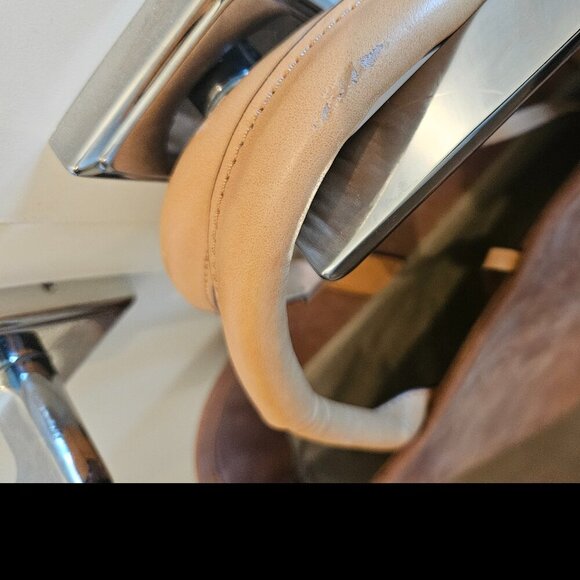 Handbag - Picture 2 of 4